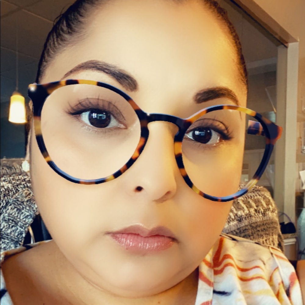 Meet your Posher, Mariana